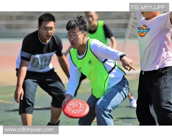 武汉飞盘队技术革新引发热议助力飞盘运动蓬勃发展